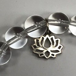 Bjergkrystal armbånd med lille sølvvedhæng