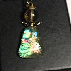 Skinnende engel med citrin