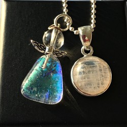 Månesten og blålig engel