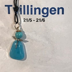 Blå engel med howlit sten