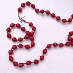 Røde, røde papirskæder