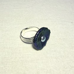 Ring i mørk lilla glas
