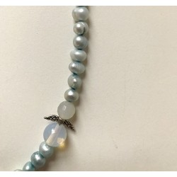 Lys blå ferskvandsperlekæde