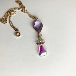 Glasengel med glasvedhæng