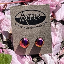 Pink ørestikkers i glas