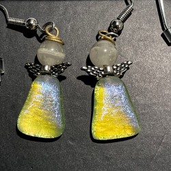 Smukke glasøreringe med...