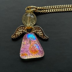 Lille rosa engel med spil