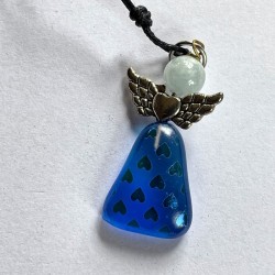 Ærkeenglen Raquel med hjerter