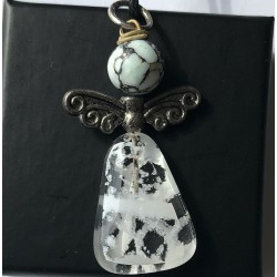 Hvid mønstret engel