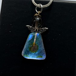 Blålig engel med røgkvarts