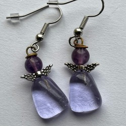 Engle med små ametyster