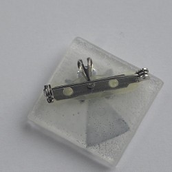 Englebroche med hjerter