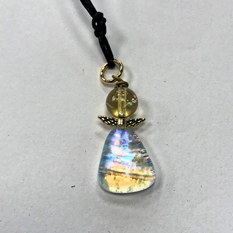 Lyserød englevedhæng med rosakvarts