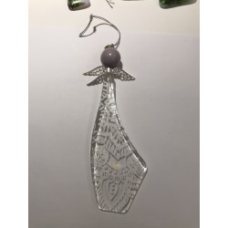 En stor smuk engel til vinduet