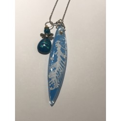 Blå glasfjer med engel