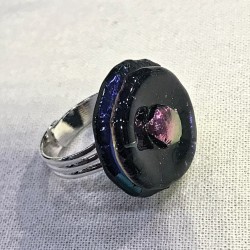 Blålilla ring i glas
