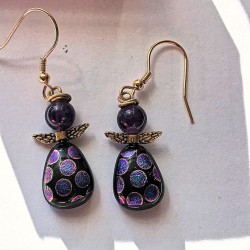 Lilla prikkede øreringe