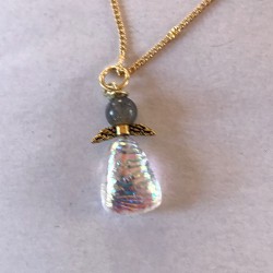 Månestens engel i kæde