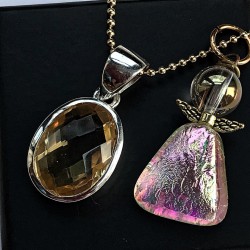 Citrin engel med citrin vedhæng